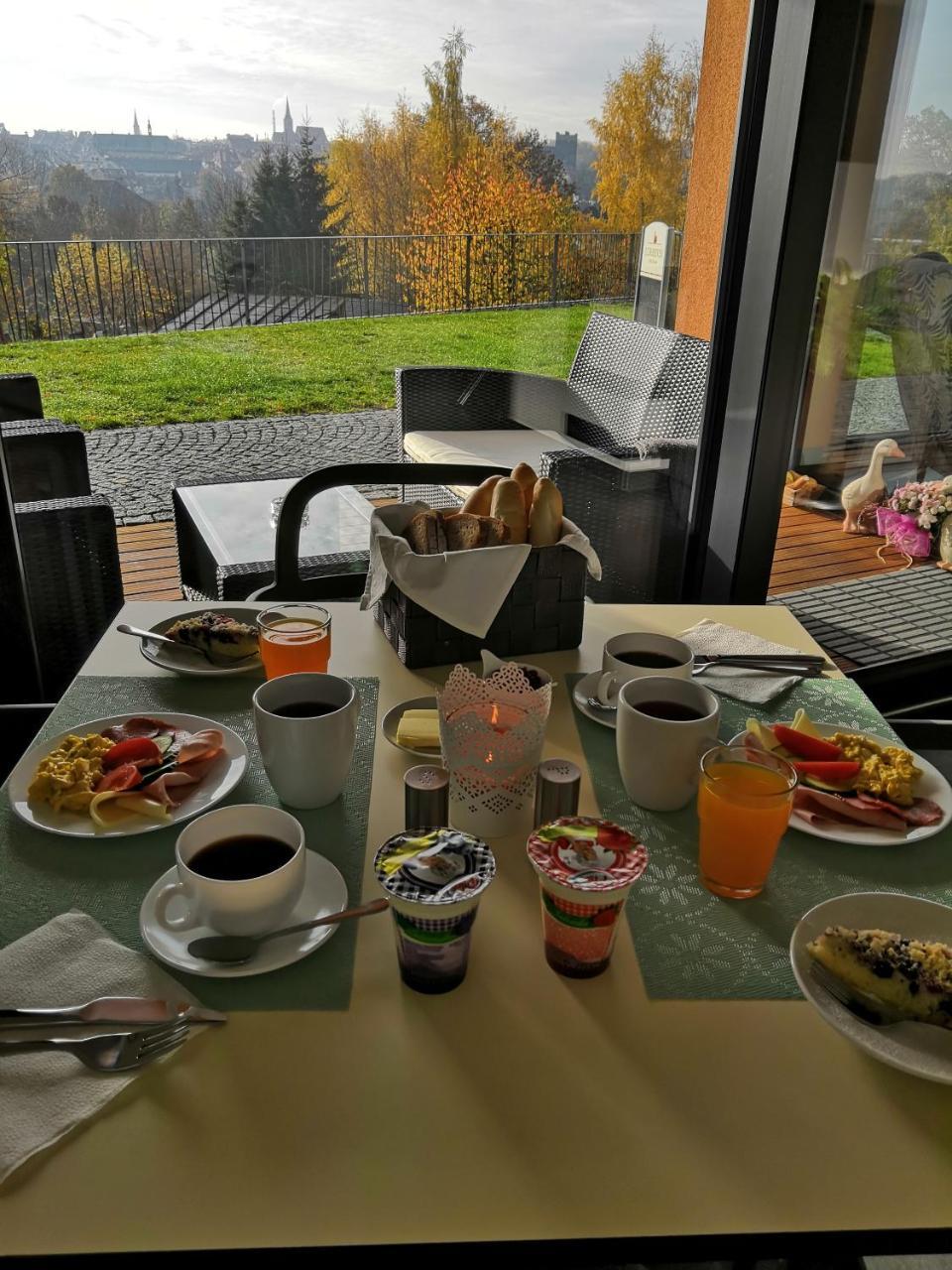 Penzion Cafe Na Svahu Хеб Экстерьер фото